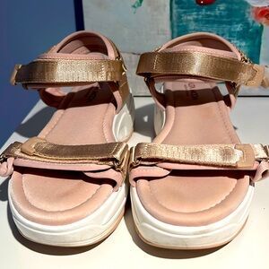 Sandals Alta Moda, size 40